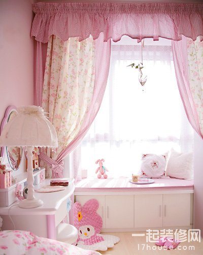 小户型大飘窗,多功能休闲型飘窗设计 小户型大飘窗,多功能休闲型飘窗设计